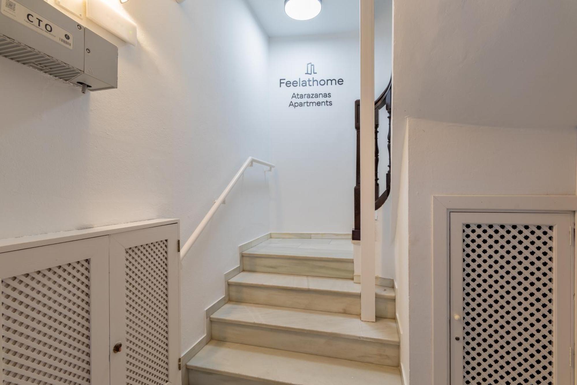 Feelathome Atarazanas Apartments Μάλαγα Εξωτερικό φωτογραφία