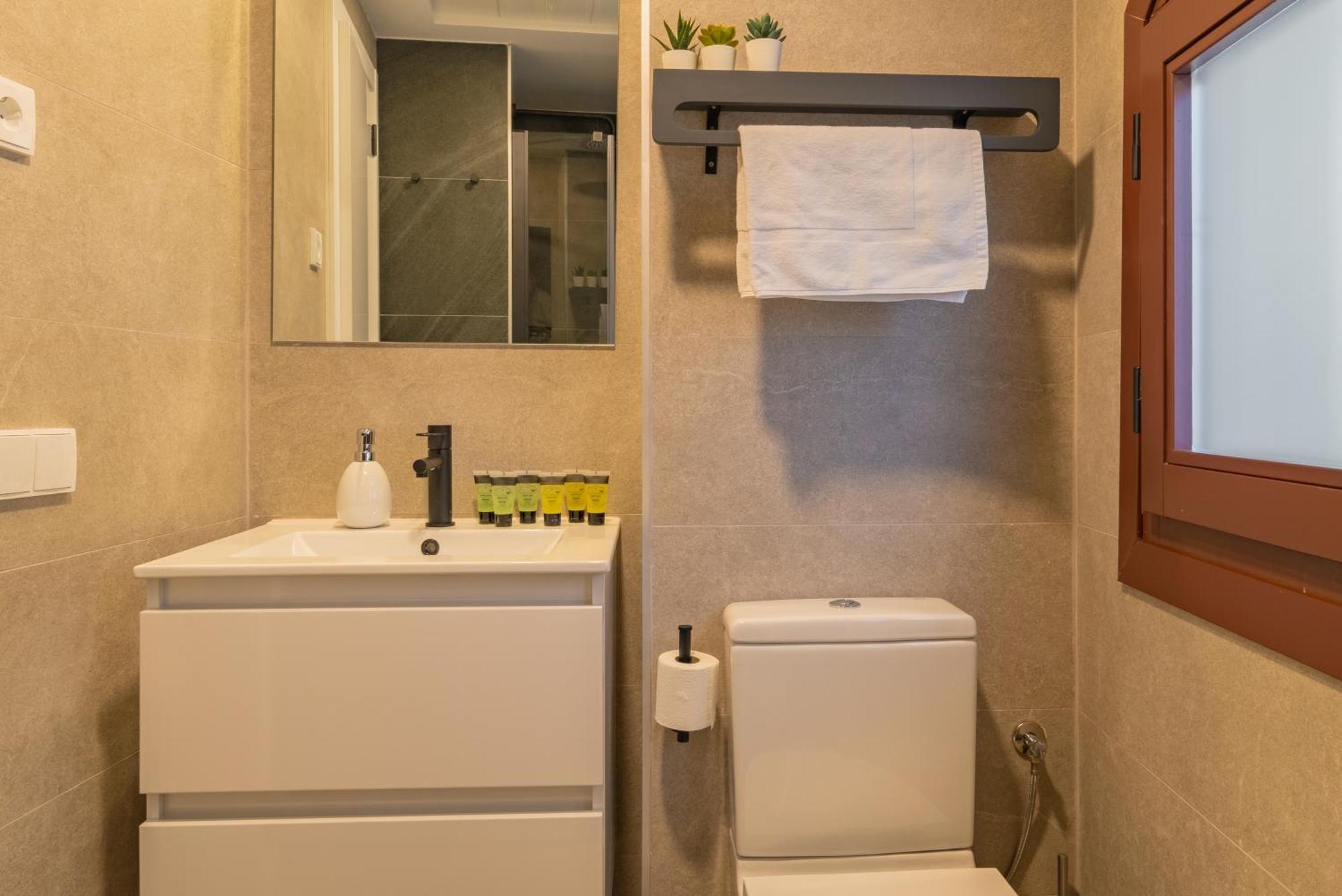 Feelathome Atarazanas Apartments Μάλαγα Εξωτερικό φωτογραφία